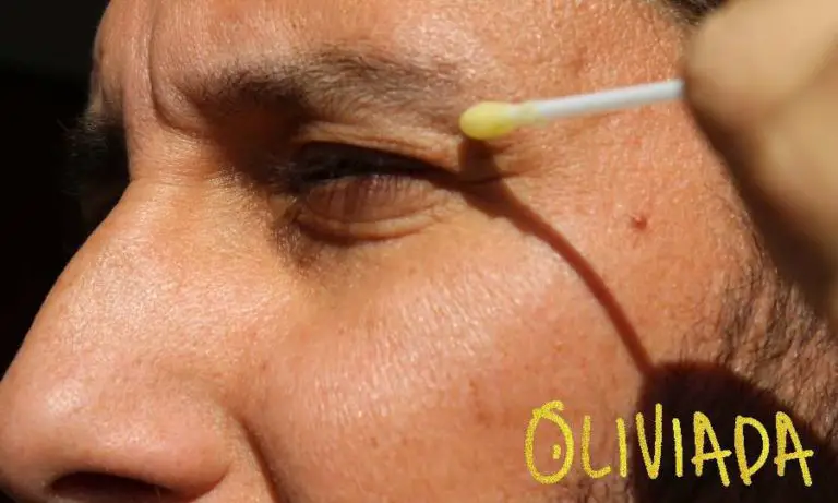 unlocking-the-power-of-olive-oil-for-eyelashes-and-eyebrows